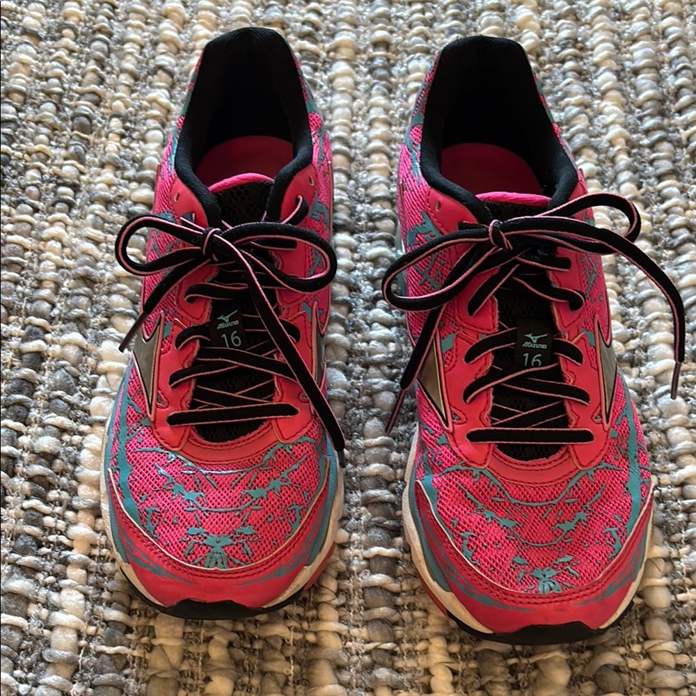 Mizuno Pink and Blue Sneakers with Geometric Design